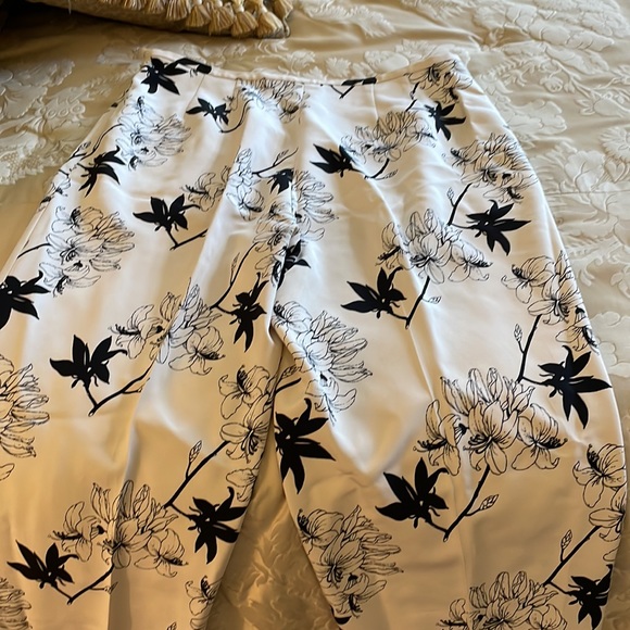 Black and white silk pants size 8 - Picture 2 of 4
